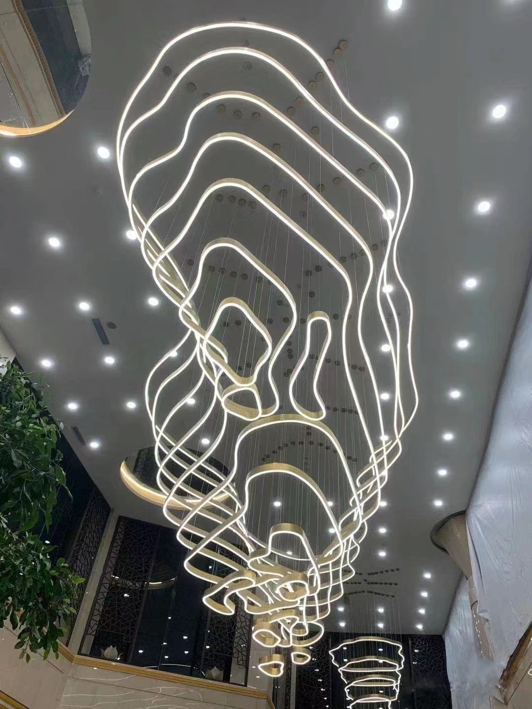 非標準山脈LED現代吊燈天花板照明OEM定制宴會廳